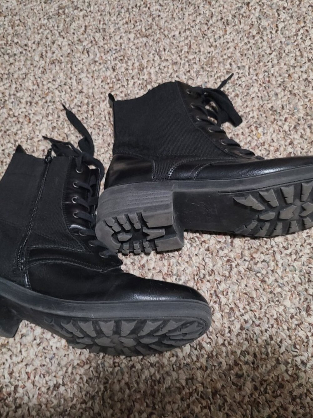 LifeStride Women's 'Knockout' Sz 10 Combat Boot Style Zipper Boots